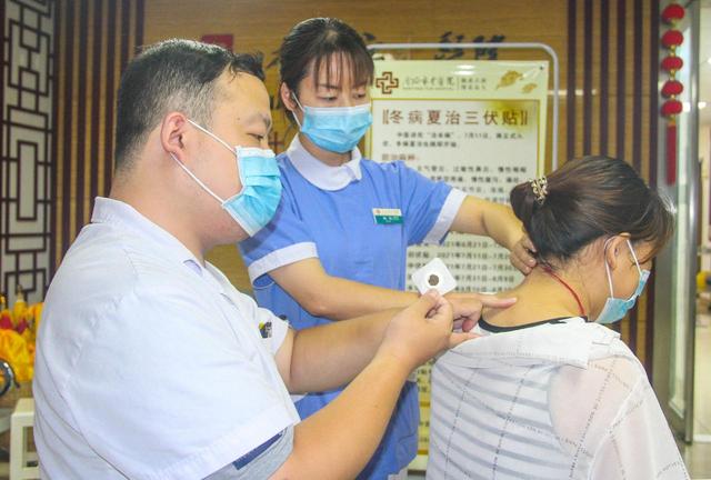 1、寶寶用三伏貼有用嗎？</p><p>為什么三伏貼不能給寶寶用？