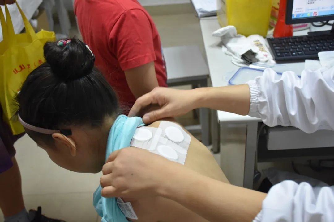 1、三伏貼的作用功效及適用人群的選擇