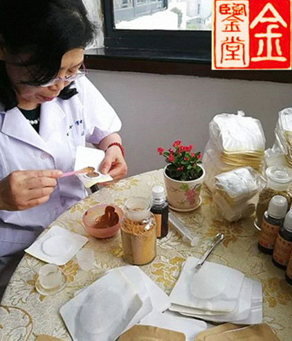 2、尋求中藥膏藥的制作方法？我開了一家理療店。平時做理療的人很多